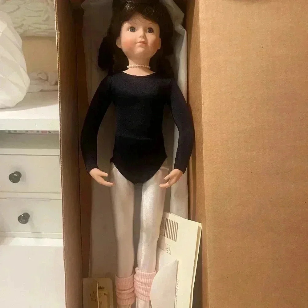 Susan Wakeen Ballerina Doll, NIB new comes with a box and certificate card.